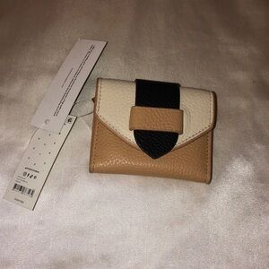 Aimee Kestenberg Keisha Pebbled Leather Chalk Color Block Trifold Wallet NWT